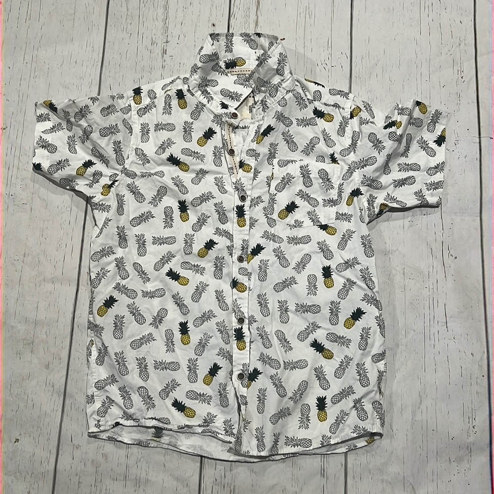 Vstr boys pineapple patterned button up shirt